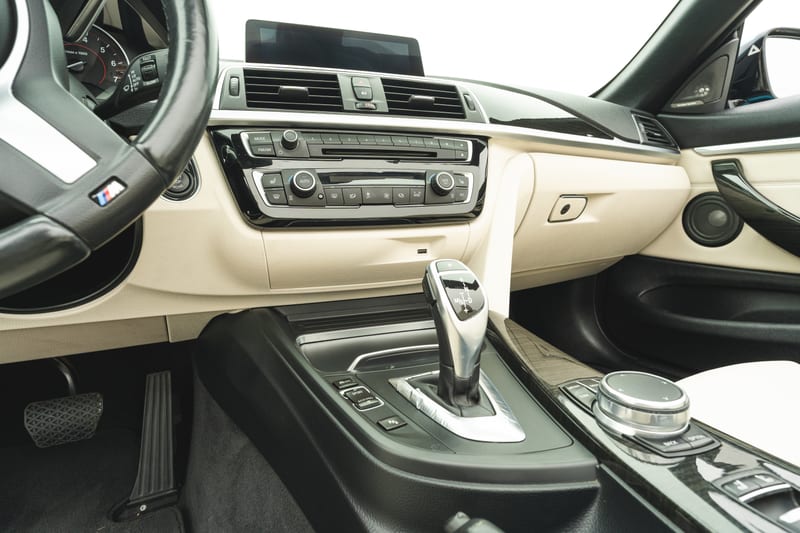 2018 BMW 430i Convertible, interior, frame 19 of 57