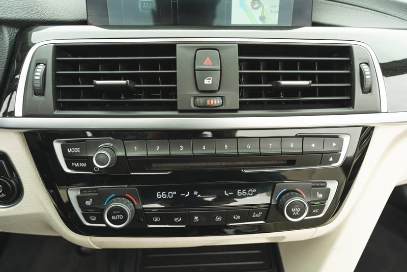 2018 BMW 430i Convertible, interior, frame 24 of 57