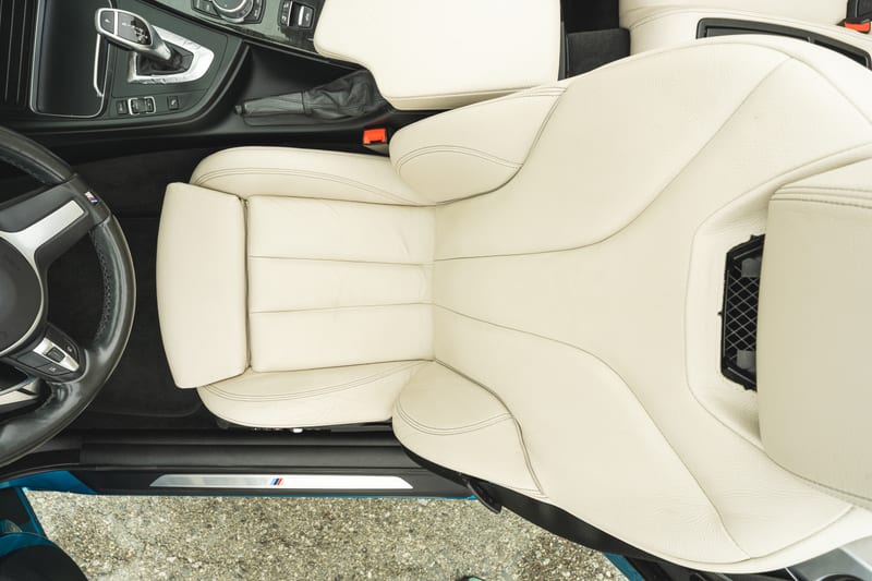 2018 BMW 430i Convertible, interior, frame 33 of 57