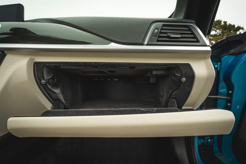 2018 BMW 430i Convertible, interior, frame 52 of 57
