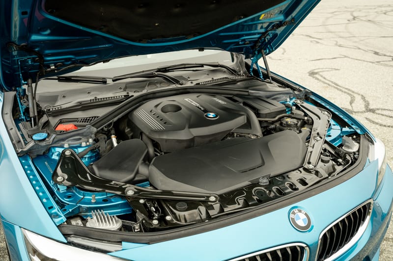 2018 BMW 430i Convertible, engine bay, frame 2 of 12
