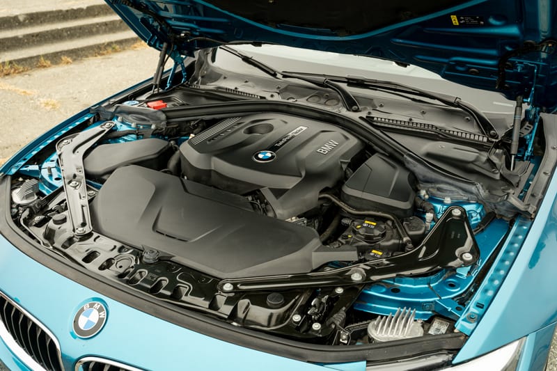 2018 BMW 430i Convertible, engine bay, frame 3 of 12