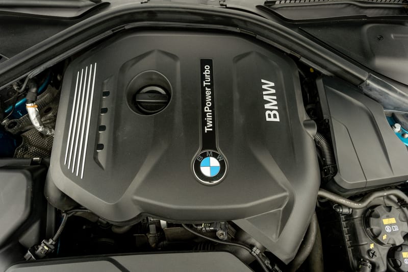 2018 BMW 430i Convertible, engine bay, frame 9 of 12