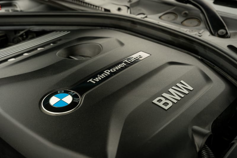 2018 BMW 430i Convertible, engine bay, frame 11 of 12